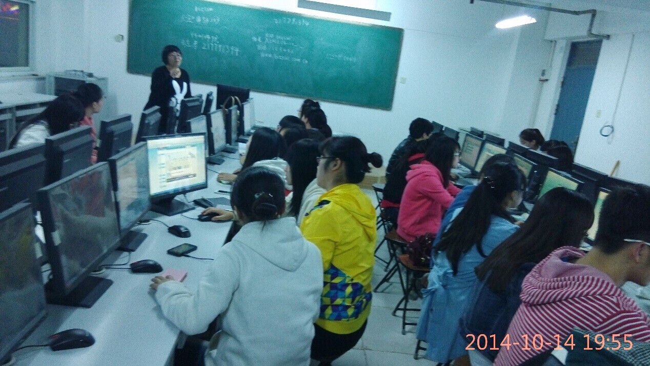 忻州师范学院指导老师进行企模现场培训